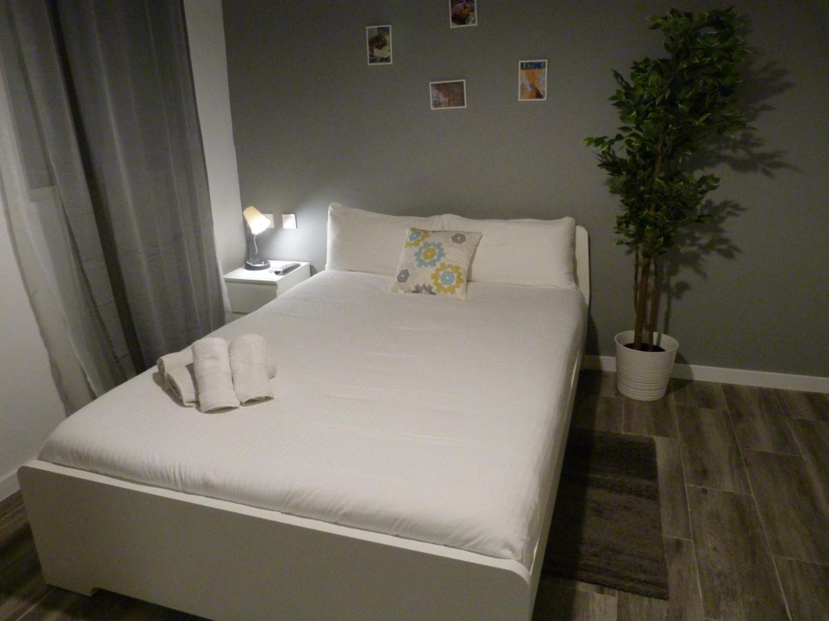 Appartement Intimo Y Acogedor "Algunos" Con Banera Hidromasaje à Valence Extérieur photo