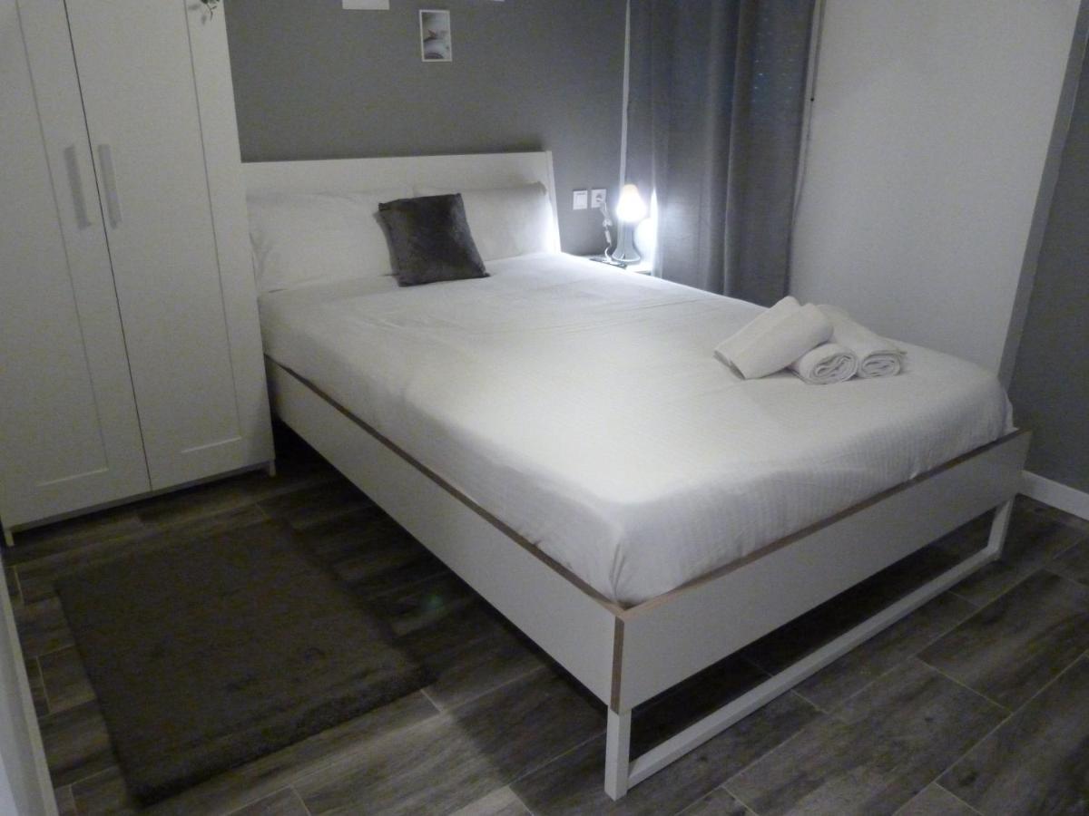 Appartement Intimo Y Acogedor "Algunos" Con Banera Hidromasaje à Valence Extérieur photo