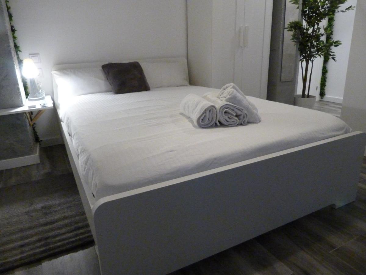 Appartement Intimo Y Acogedor "Algunos" Con Banera Hidromasaje à Valence Extérieur photo